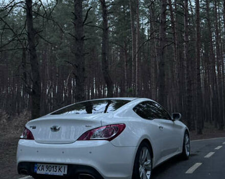 Белый Хендай Genesis Coupe, объемом двигателя 2 л и пробегом 55 тыс. км за 13500 $, фото 4 на Automoto.ua