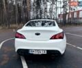Белый Хендай Genesis Coupe, объемом двигателя 2 л и пробегом 196 тыс. км за 9800 $, фото 13 на Automoto.ua