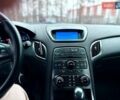 Белый Хендай Genesis Coupe, объемом двигателя 2 л и пробегом 196 тыс. км за 9800 $, фото 26 на Automoto.ua