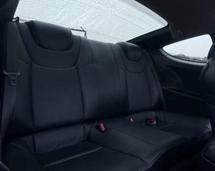 Белый Хендай Genesis Coupe, объемом двигателя 2 л и пробегом 55 тыс. км за 13500 $, фото 11 на Automoto.ua