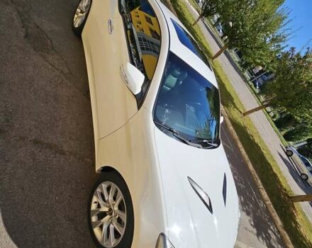 Белый Хендай Genesis Coupe, объемом двигателя 2 л и пробегом 79 тыс. км за 15000 $, фото 6 на Automoto.ua