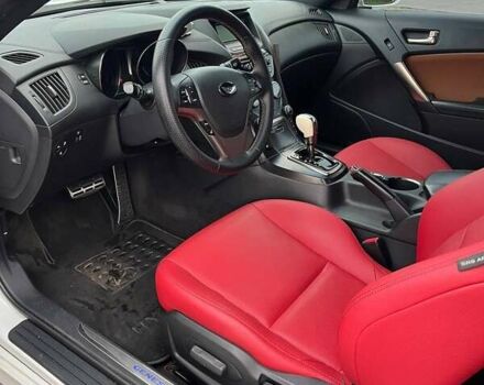 Белый Хендай Genesis Coupe, объемом двигателя 2 л и пробегом 113 тыс. км за 11500 $, фото 22 на Automoto.ua