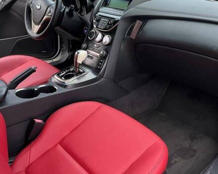Белый Хендай Genesis Coupe, объемом двигателя 2 л и пробегом 113 тыс. км за 11500 $, фото 24 на Automoto.ua