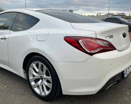 Белый Хендай Genesis Coupe, объемом двигателя 2 л и пробегом 113 тыс. км за 11500 $, фото 5 на Automoto.ua