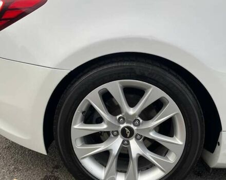 Белый Хендай Genesis Coupe, объемом двигателя 2 л и пробегом 113 тыс. км за 11500 $, фото 9 на Automoto.ua