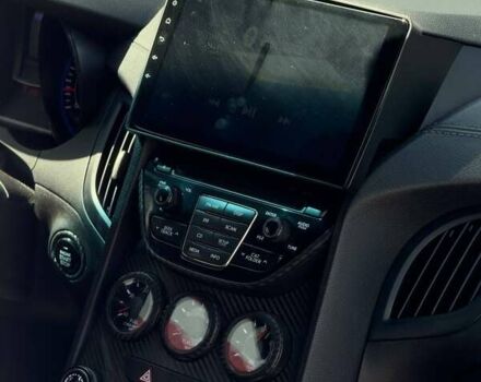 Белый Хендай Genesis Coupe, объемом двигателя 3.8 л и пробегом 49 тыс. км за 14900 $, фото 19 на Automoto.ua