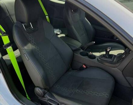 Белый Хендай Genesis Coupe, объемом двигателя 3.8 л и пробегом 49 тыс. км за 14900 $, фото 15 на Automoto.ua