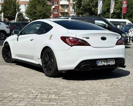 Белый Хендай Genesis Coupe, объемом двигателя 3.8 л и пробегом 49 тыс. км за 14900 $, фото 7 на Automoto.ua