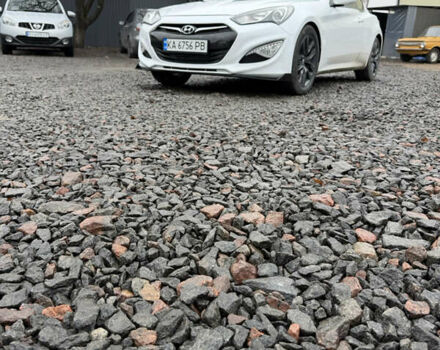 Білий Хендай Genesis Coupe, об'ємом двигуна 2 л та пробігом 75 тис. км за 9999 $, фото 8 на Automoto.ua