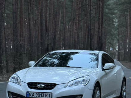 Хендай Genesis Coupe 2011 в Киеве на Automoto.ua Белый Хендай Genesis Coupe, объемом двигателя 2 л и пробегом 55 тыс. км за 13500 $, фото 1 на Automoto.ua