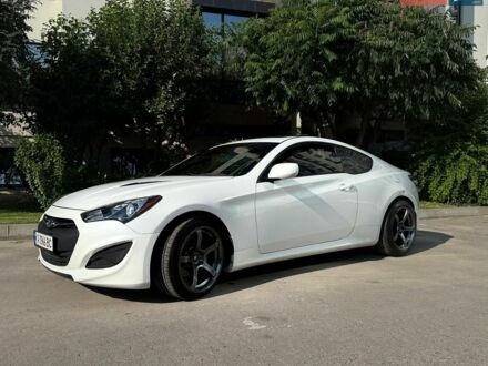 Белый Хендай Genesis Coupe, объемом двигателя 2 л и пробегом 189 тыс. км за 11499 $, фото 1 на Automoto.ua