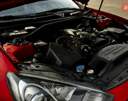 Красный Хендай Genesis Coupe, объемом двигателя 2 л и пробегом 167 тыс. км за 12500 $, фото 14 на Automoto.ua
