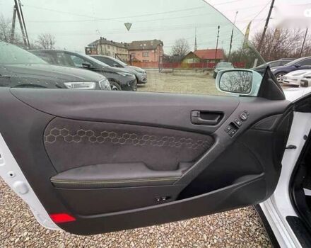 Хендай Genesis Coupe, объемом двигателя 3.8 л и пробегом 49 тыс. км за 15600 $, фото 12 на Automoto.ua