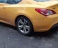 Желтый Хендай Genesis Coupe, объемом двигателя 2 л и пробегом 253 тыс. км за 10000 $, фото 3 на Automoto.ua