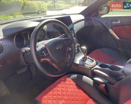 Серый Хендай Genesis Coupe, объемом двигателя 2 л и пробегом 140 тыс. км за 12500 $, фото 10 на Automoto.ua