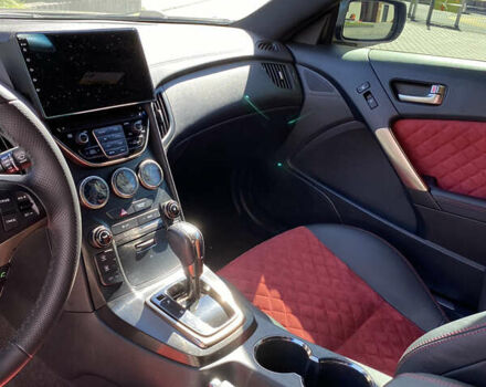 Серый Хендай Genesis Coupe, объемом двигателя 2 л и пробегом 140 тыс. км за 12500 $, фото 3 на Automoto.ua