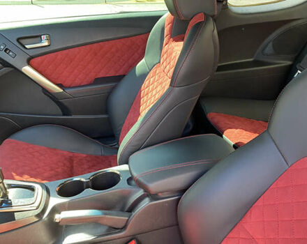 Серый Хендай Genesis Coupe, объемом двигателя 2 л и пробегом 140 тыс. км за 12500 $, фото 13 на Automoto.ua