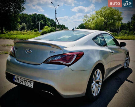 Серый Хендай Genesis Coupe, объемом двигателя 2 л и пробегом 49 тыс. км за 11800 $, фото 3 на Automoto.ua