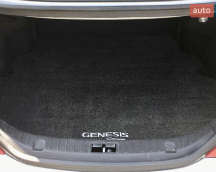 Серый Хендай Genesis Coupe, объемом двигателя 2 л и пробегом 49 тыс. км за 11800 $, фото 5 на Automoto.ua