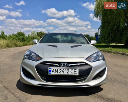 Серый Хендай Genesis Coupe, объемом двигателя 2 л и пробегом 49 тыс. км за 11800 $, фото 1 на Automoto.ua