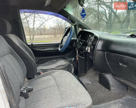 Білий Хендай H-1, об'ємом двигуна 2.5 л та пробігом 400 тис. км за 2700 $, фото 13 на Automoto.ua