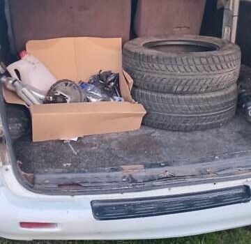 Белый Хендай H-1, объемом двигателя 2.48 л и пробегом 450 тыс. км за 2600 $, фото 5 на Automoto.ua