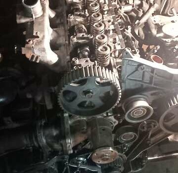 Белый Хендай H-1, объемом двигателя 2.48 л и пробегом 450 тыс. км за 2600 $, фото 12 на Automoto.ua