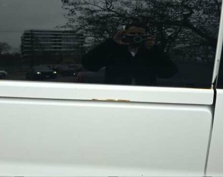 Белый Хендай H-1, объемом двигателя 2.5 л и пробегом 360 тыс. км за 4500 $, фото 21 на Automoto.ua