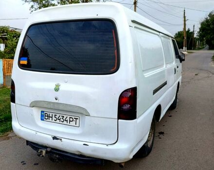 Білий Хендай H-1, об'ємом двигуна 2.5 л та пробігом 400 тис. км за 2100 $, фото 5 на Automoto.ua