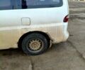 Белый Хендай H-1, объемом двигателя 2.5 л и пробегом 200 тыс. км за 2000 $, фото 4 на Automoto.ua