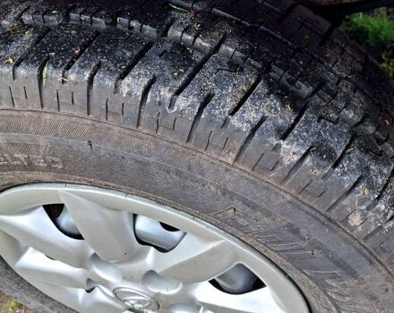 Білий Хендай H-1, об'ємом двигуна 2.5 л та пробігом 348 тис. км за 4900 $, фото 4 на Automoto.ua