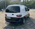 Белый Хендай H-1, объемом двигателя 2.5 л и пробегом 469 тыс. км за 2980 $, фото 4 на Automoto.ua