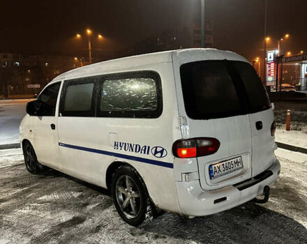 Белый Хендай H-1, объемом двигателя 2.5 л и пробегом 420 тыс. км за 3300 $, фото 7 на Automoto.ua