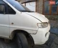 Белый Хендай H-1, объемом двигателя 2.5 л и пробегом 365 тыс. км за 1000 $, фото 1 на Automoto.ua