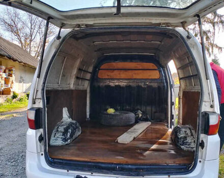 Белый Хендай H-1, объемом двигателя 0 л и пробегом 270 тыс. км за 4500 $, фото 9 на Automoto.ua