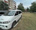 Белый Хендай H-1, объемом двигателя 2.5 л и пробегом 395 тыс. км за 3354 $, фото 1 на Automoto.ua