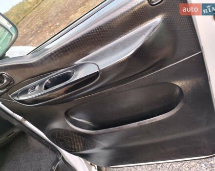 Белый Хендай H-1, объемом двигателя 0 л и пробегом 270 тыс. км за 4500 $, фото 5 на Automoto.ua