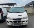 Белый Хендай H-1, объемом двигателя 2.5 л и пробегом 280 тыс. км за 4300 $, фото 1 на Automoto.ua