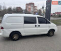 Белый Хендай H-1, объемом двигателя 2.5 л и пробегом 215 тыс. км за 3700 $, фото 7 на Automoto.ua