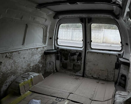 Білий Хендай H-1, об'ємом двигуна 2.5 л та пробігом 300 тис. км за 5200 $, фото 8 на Automoto.ua