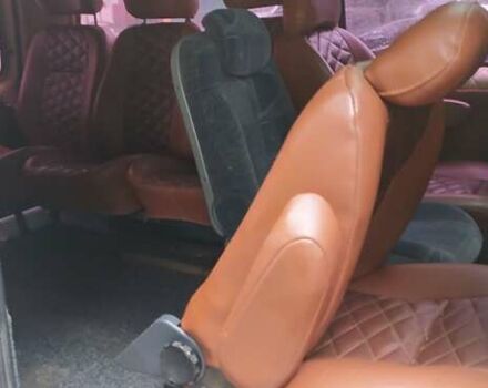 Белый Хендай H-1, объемом двигателя 2.5 л и пробегом 299 тыс. км за 3333 $, фото 6 на Automoto.ua