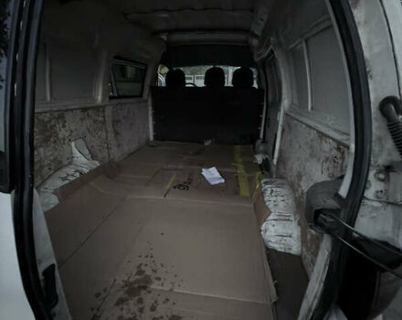 Білий Хендай H-1, об'ємом двигуна 2.5 л та пробігом 300 тис. км за 5200 $, фото 13 на Automoto.ua