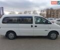 Белый Хендай H-1, объемом двигателя 2.5 л и пробегом 258 тыс. км за 4950 $, фото 7 на Automoto.ua