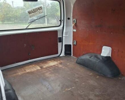 Білий Хендай H-1, об'ємом двигуна 2.5 л та пробігом 348 тис. км за 4900 $, фото 10 на Automoto.ua