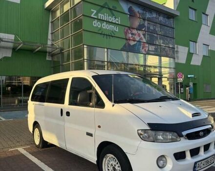 Білий Хендай H-1, об'ємом двигуна 2.5 л та пробігом 315 тис. км за 4700 $, фото 12 на Automoto.ua