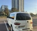 Білий Хендай H-1, об'ємом двигуна 2.5 л та пробігом 315 тис. км за 4700 $, фото 15 на Automoto.ua