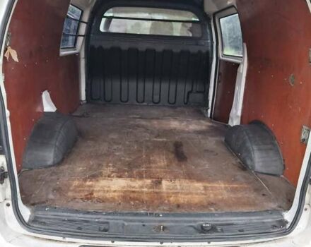 Білий Хендай H-1, об'ємом двигуна 2.5 л та пробігом 348 тис. км за 4900 $, фото 15 на Automoto.ua