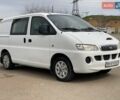 Белый Хендай H-1, объемом двигателя 2.5 л и пробегом 300 тыс. км за 6200 $, фото 1 на Automoto.ua