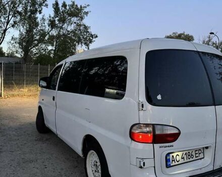 Білий Хендай H-1, об'ємом двигуна 2.5 л та пробігом 315 тис. км за 4700 $, фото 30 на Automoto.ua
