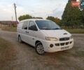 Белый Хендай H-1, объемом двигателя 2.5 л и пробегом 188 тыс. км за 6300 $, фото 1 на Automoto.ua